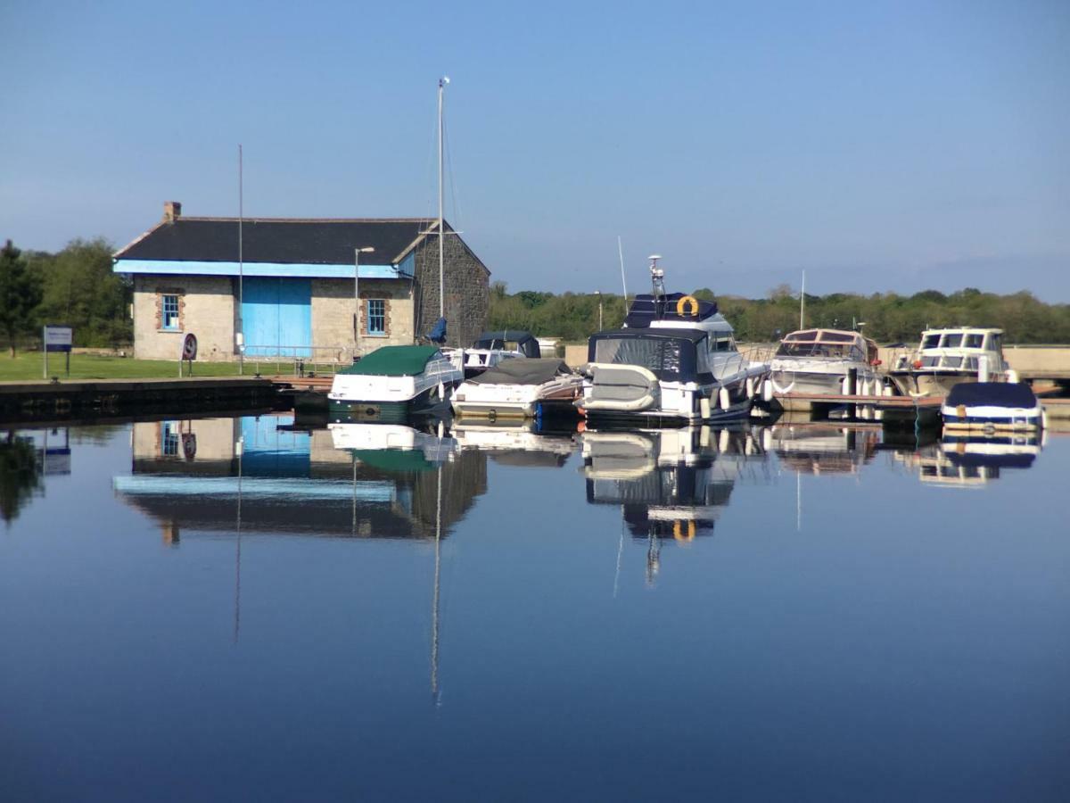 Lough Derg House & The Lake Cafe Nenagh Exterior foto